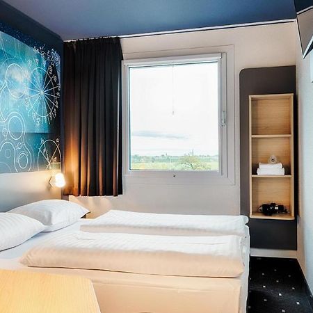 ไอบิส มึนเช่น การ์ชิง Hotel การ์คิงไบมึนเคน ภายนอก รูปภาพ